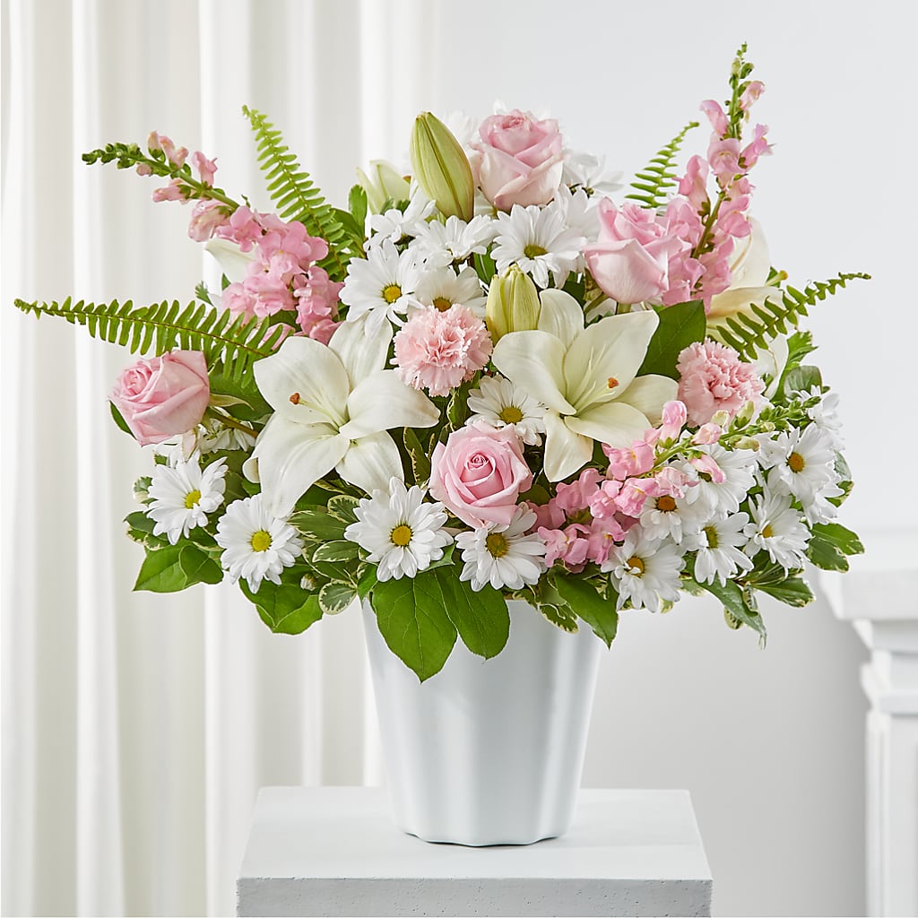 Soft Touch Tabletop Basket – Natural Flowers Llc, Centreville VA