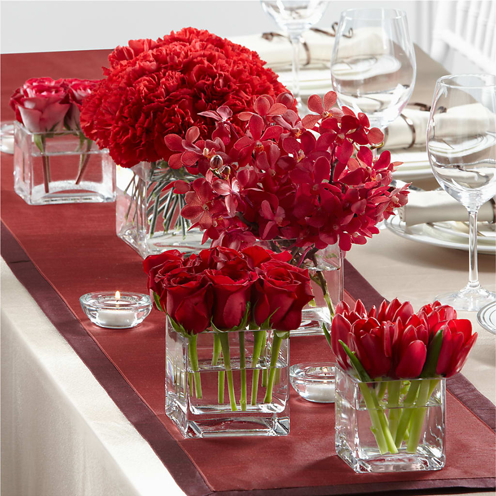 Modern Grace Centerpiece – Natural Flowers Llc, Centreville VA