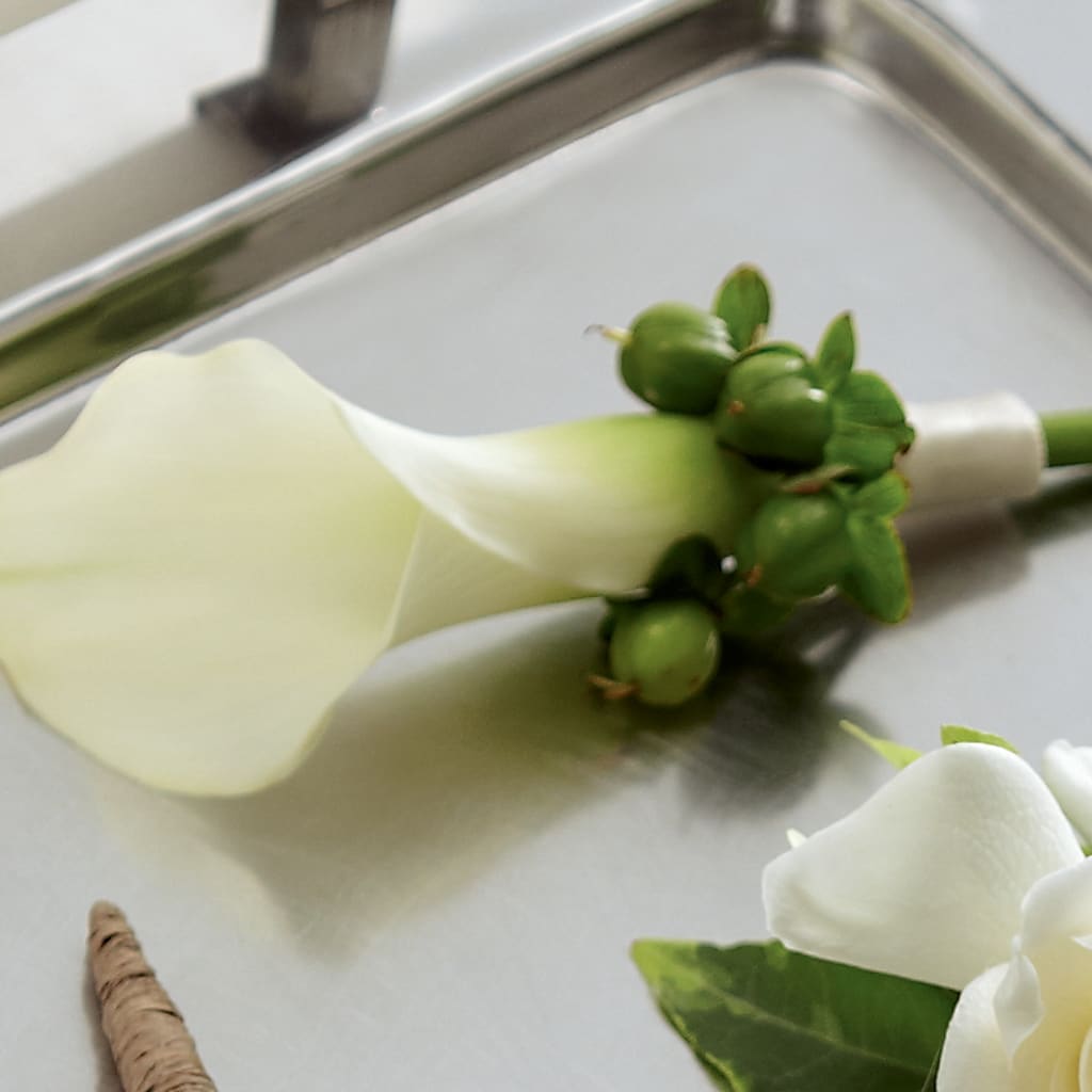White Calla Boutonniere – Natural Flowers Llc, Centreville VA