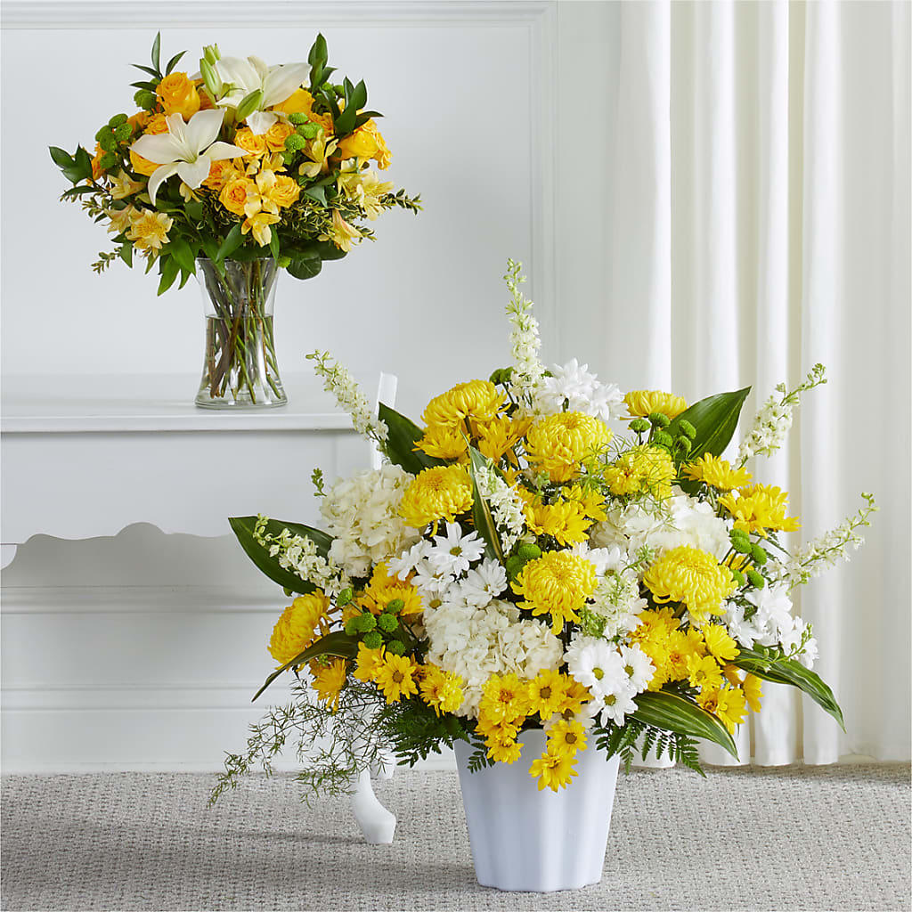 Warm Remembrance Bundles –  Natural Flowers Llc, Centreville VA