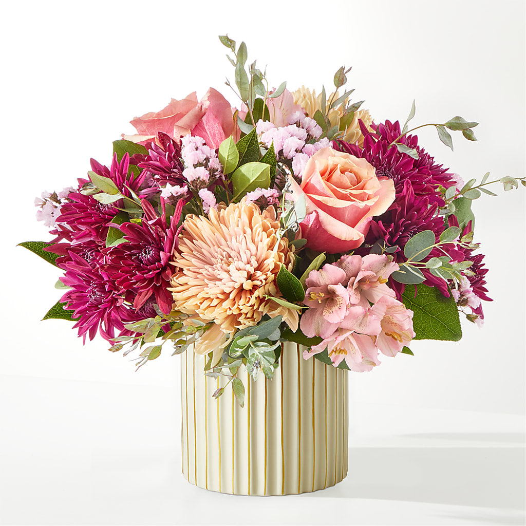 Berry Cobbler Bouquet with Ivory Vase –  Natural Flowers Llc, Centreville VA