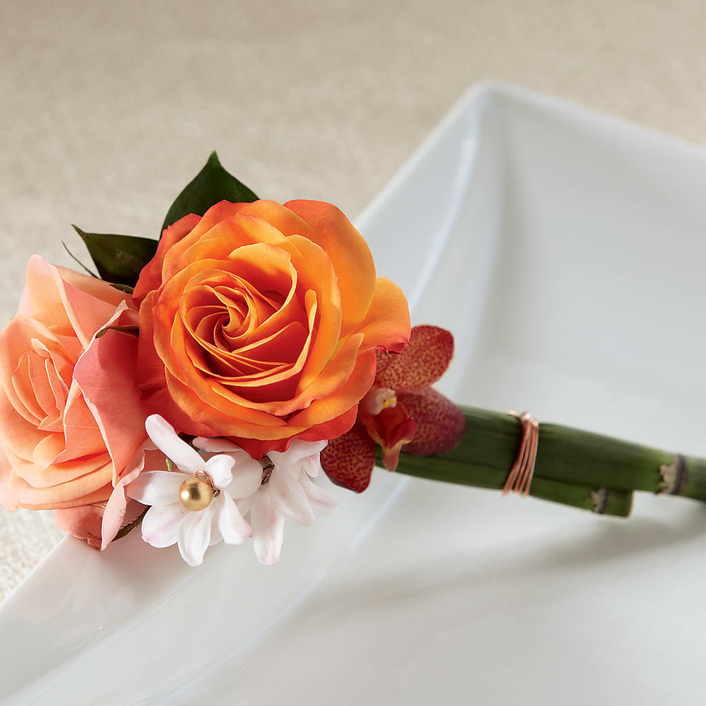 Sunset Dream Boutonniere –  Natural Flowers Llc, Centreville VA
