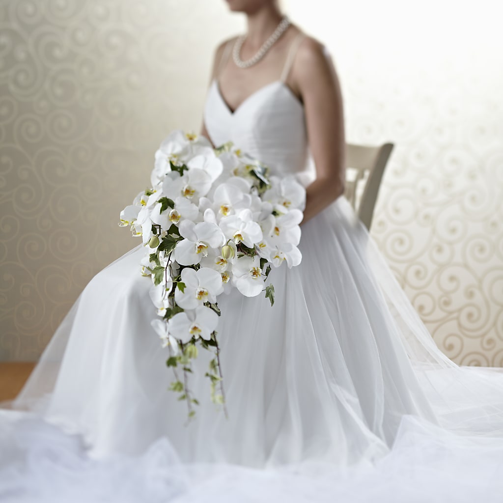 Classic White Bouquet –  Natural Flowers Llc, Centreville VA